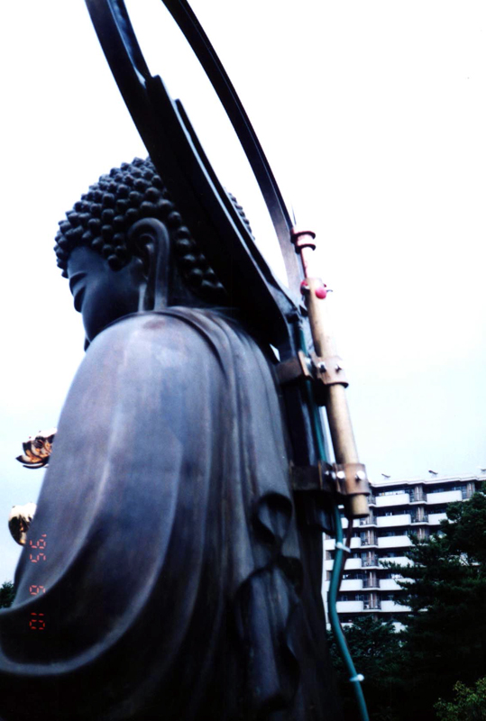 釈迦如来　青銅坐像（避雷針設置）
