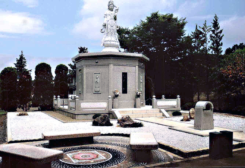 東京都武蔵村山市　長圓寺（永代供養塔＋石像）