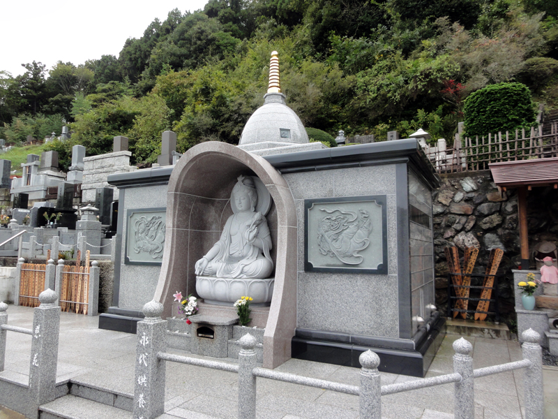 茨城県日立市　長福寺（永代供養墓）