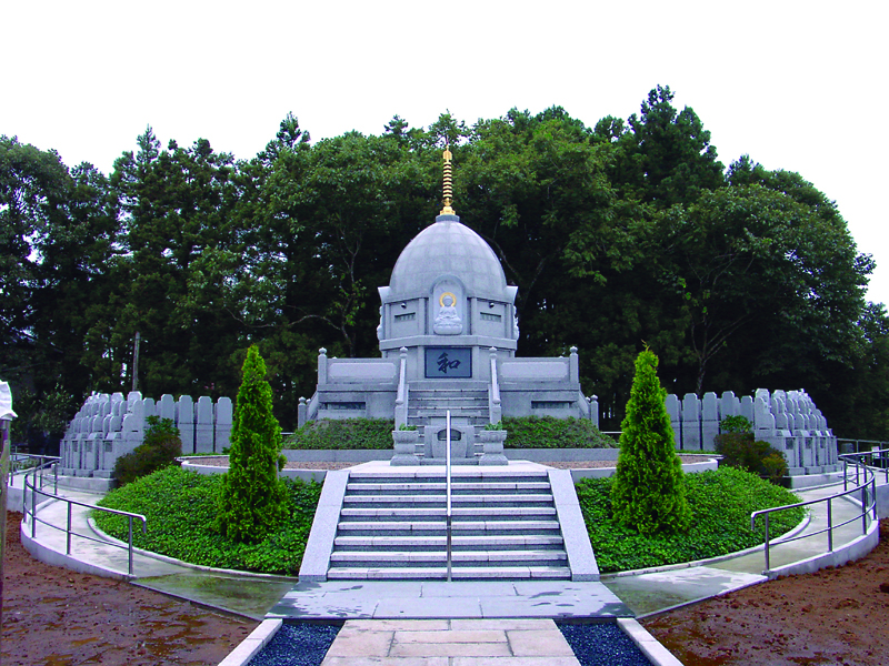 宮城県栗原市　龍徳寺　（永代供養塔＋三十三観音像）