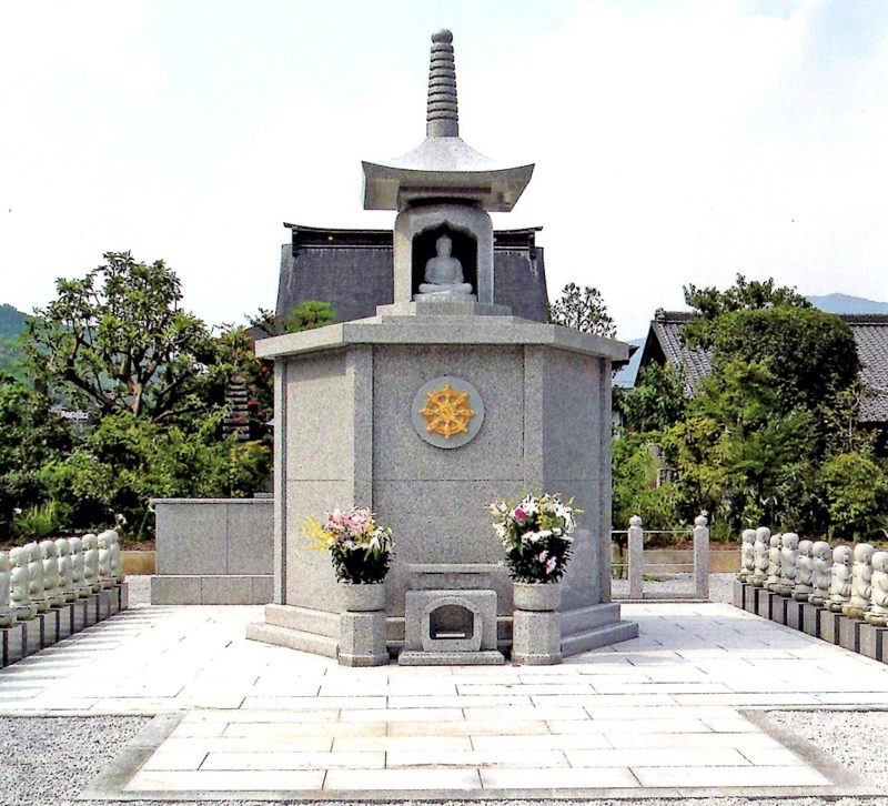 栃木県栃木市　西方寺（永代供養塔）